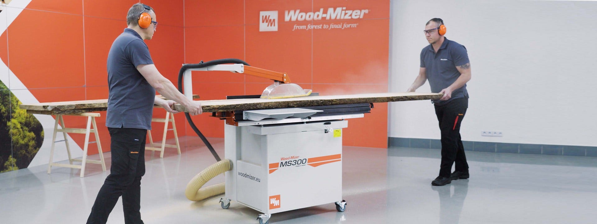 Wood-Mizer vous présente la scie sur table MS300 pour des débits de bois de haute précision